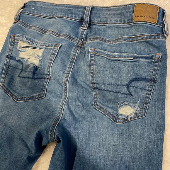 American Eagle Super Stretch Hi Rise Ripped Jegging 8 Short - Picture 5 of 5